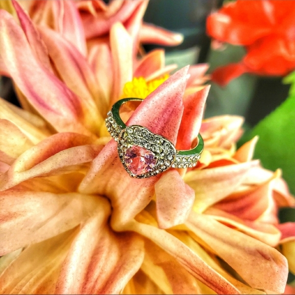 Candy Heart Lush Romance Heart Shaped Crystal Pink Crystal Silver Ring - Picture 5 of 16